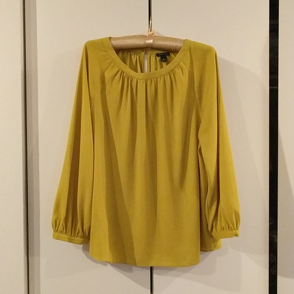 Ann Taylor Tops - Ann Taylor Blouson Sleeve Top